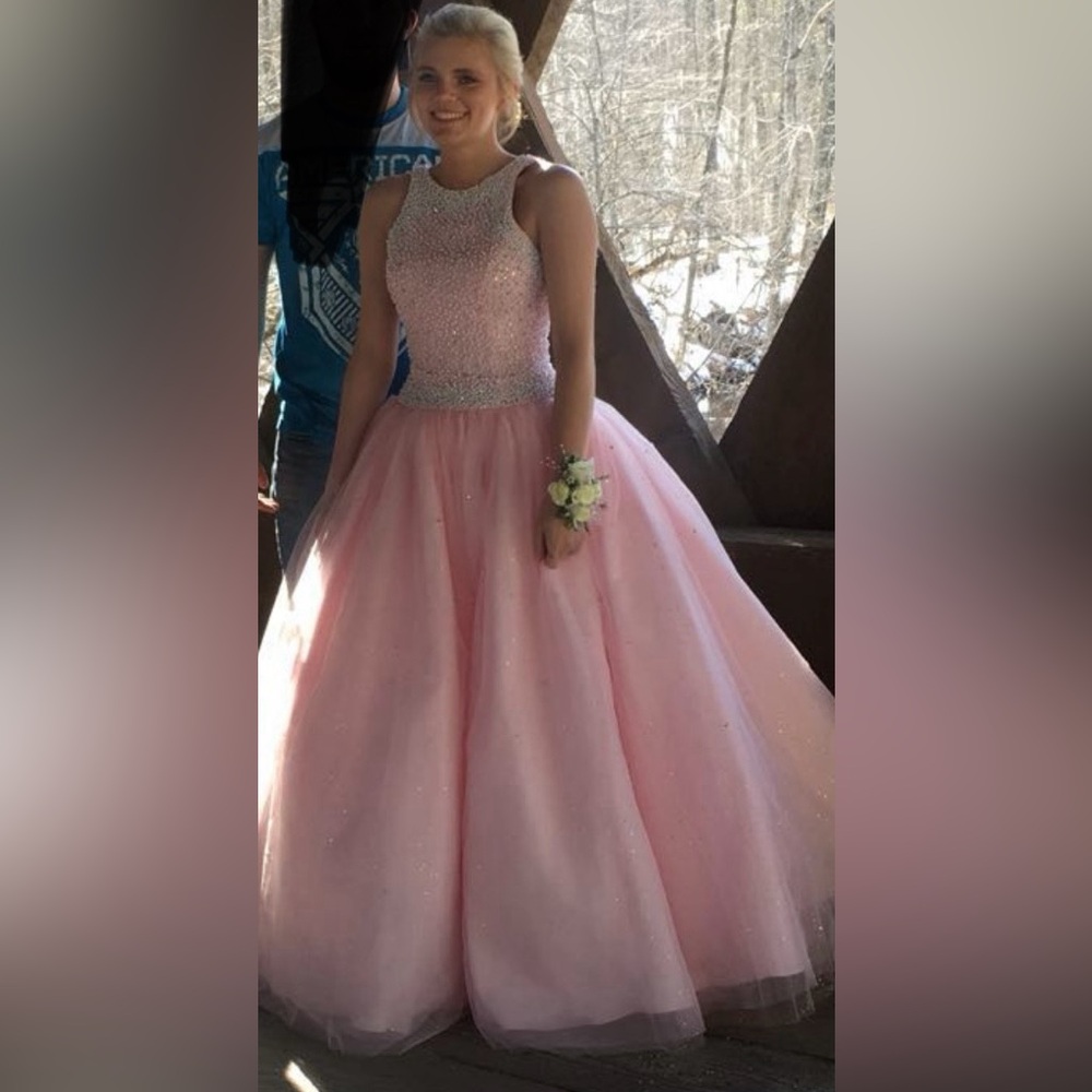 Prom dress - Picture 10 of 10